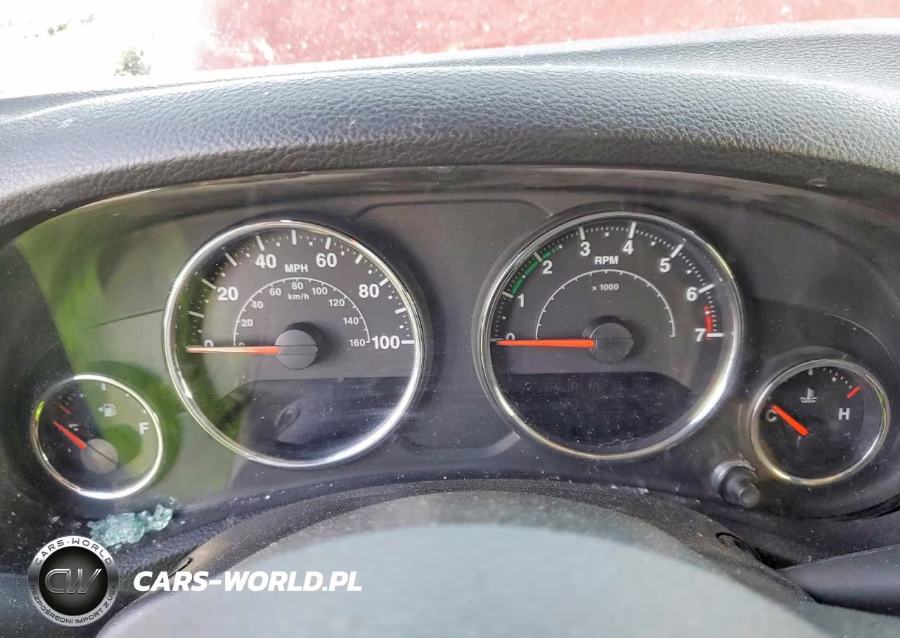 2014 Jeep Wrangler Unlimited Sport VIN:1C4BJWDG9EL202650 - 9