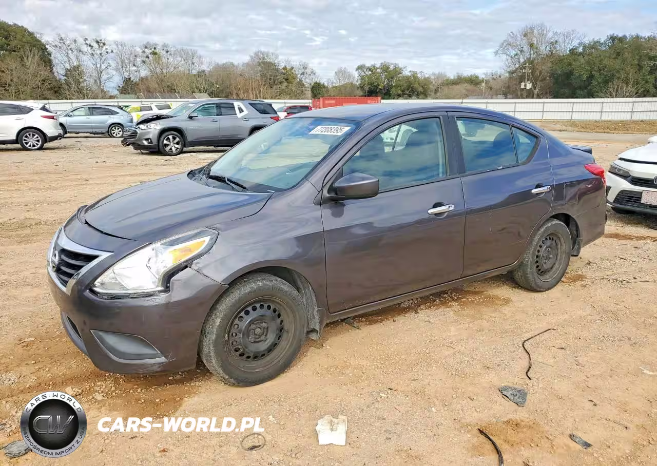 2015 Nissan Versa S