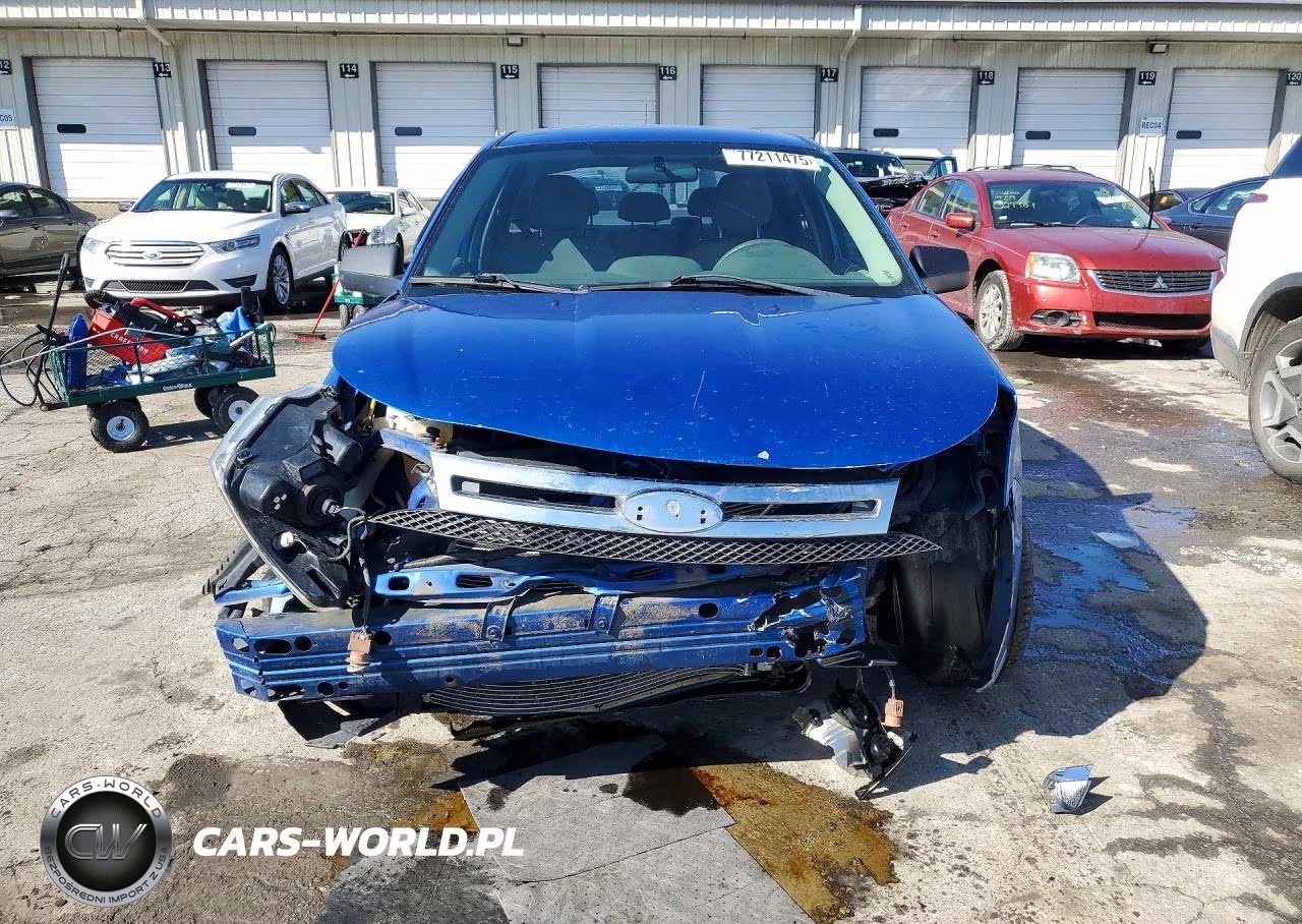 2011 Ford Focus S VIN:1FAHP3EN1BW133974 - 5