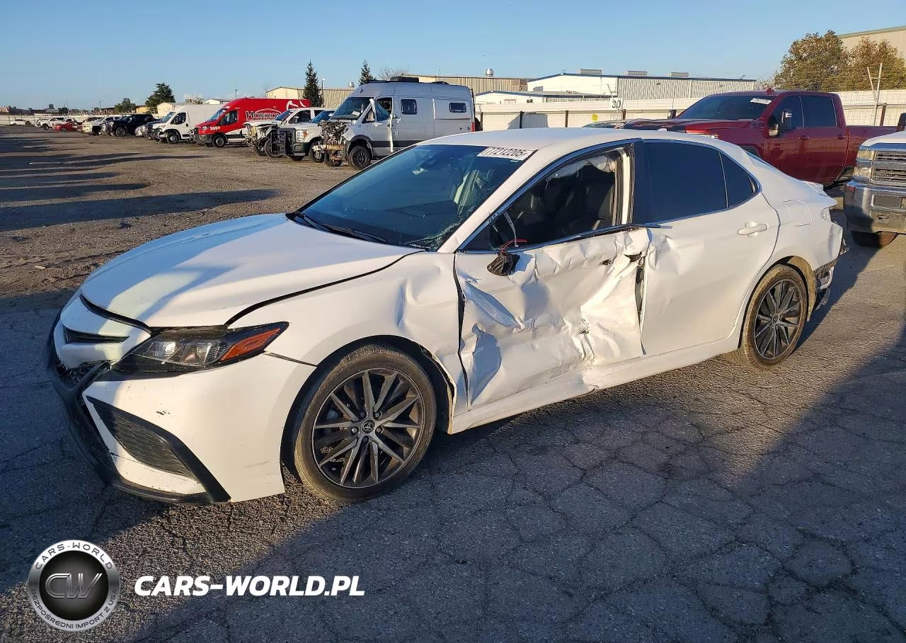 2021 Toyota Camry Se – zdjęcie 1 z 12