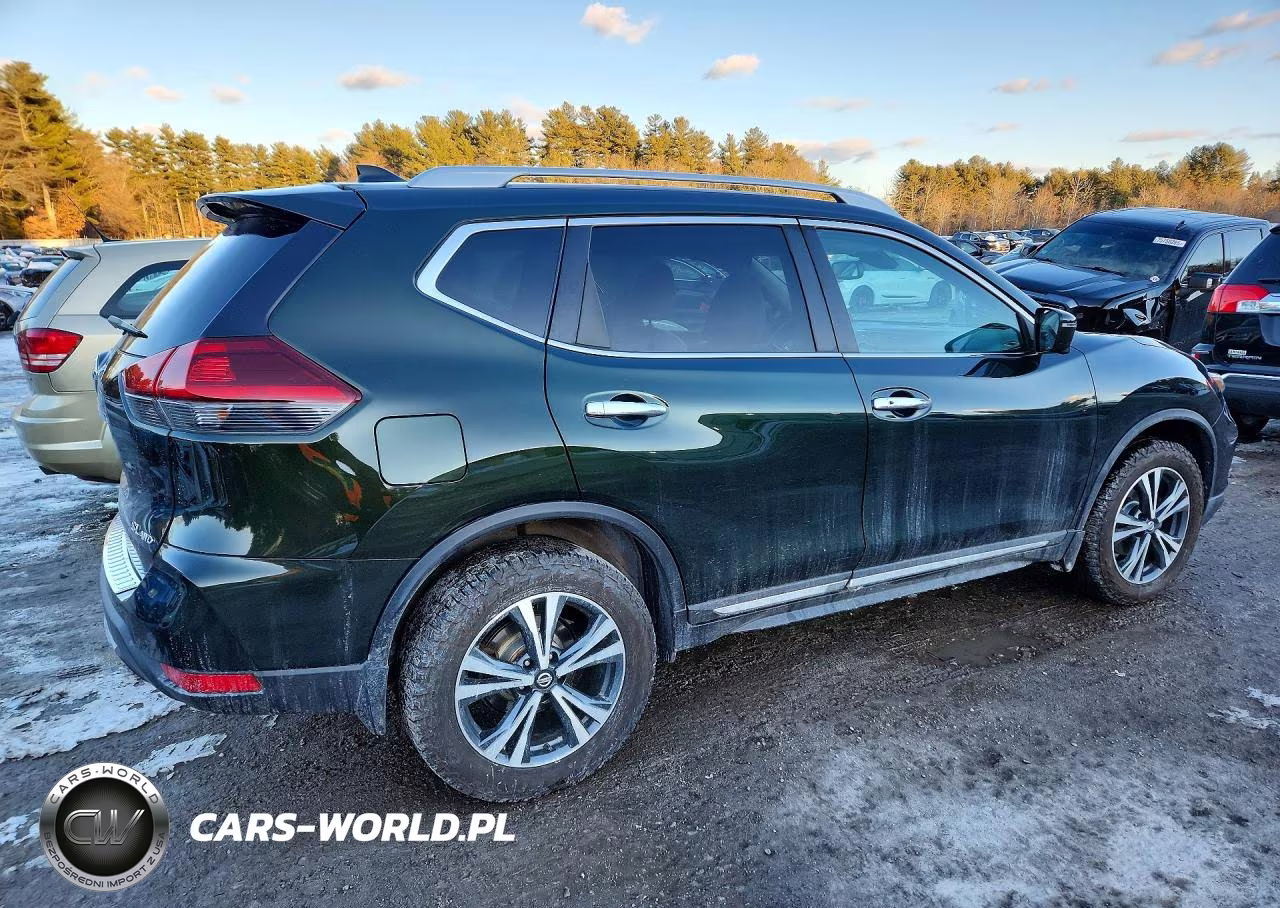 2018 Nissan Rogue S VIN:5N1AT2MV9JC757469 - 3