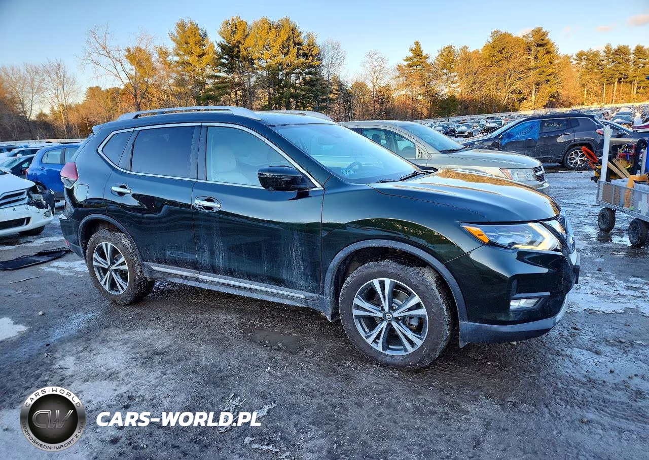 2018 Nissan Rogue S VIN:5N1AT2MV9JC757469 - 4