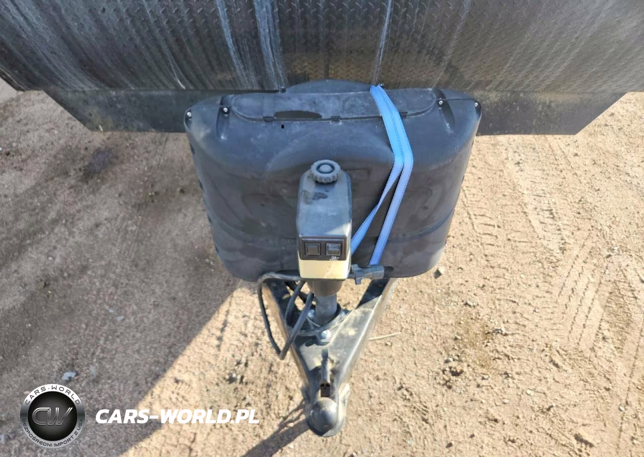 2019 Keystone Voltage Camper VIN:4YDT32S2XK6361165 - 7