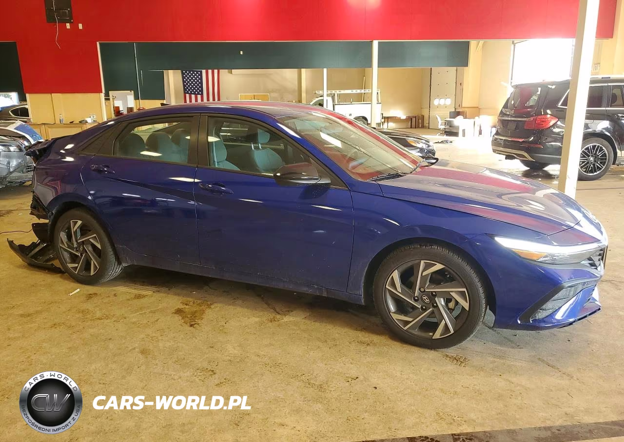 2025 Hyundai Elantra Sel Sport VIN:KMHLM4DG2SU996022 - 4