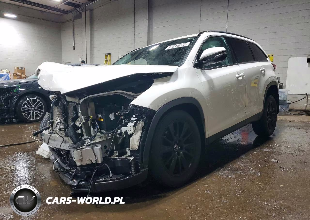 2019 Toyota Highlander Se – zdjęcie 1 z 13