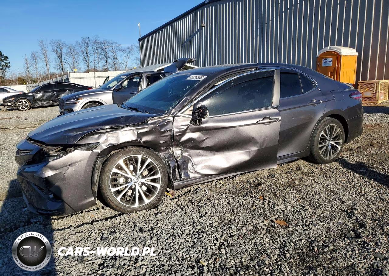 2020 Toyota Camry Se