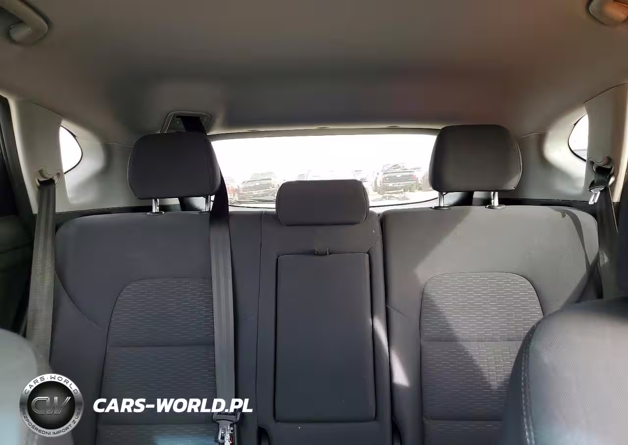 2021 Hyundai Tucson Value VIN:KM8J33A43MU307218 - 10