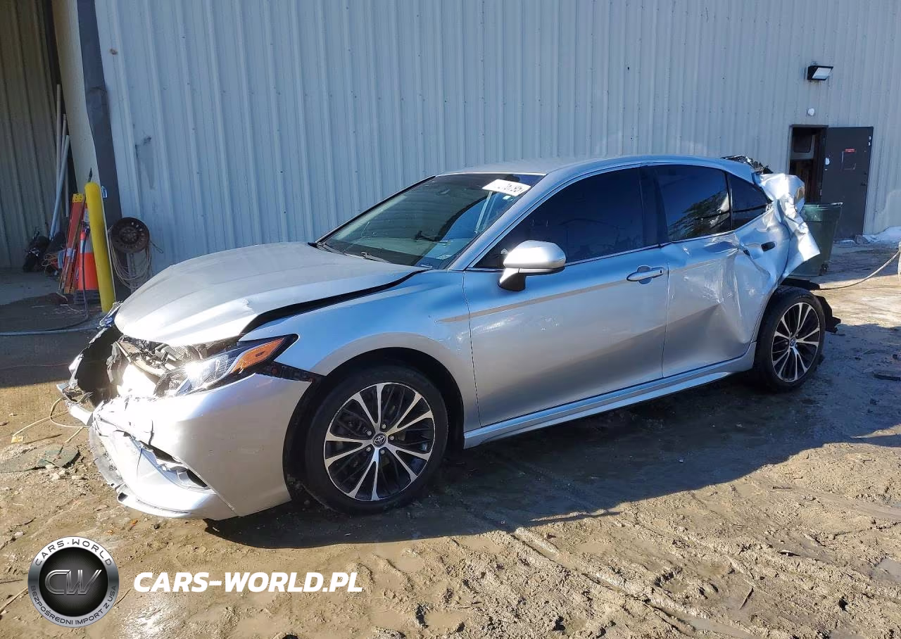 2020 Toyota Camry Se – zdjęcie 1 z 12