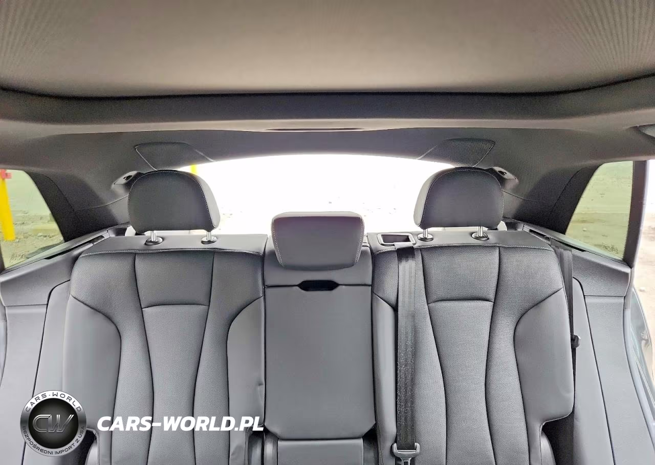 2021 Audi Q8 Prestige S-Line VIN:WA1FVAF17MD019669 - 10