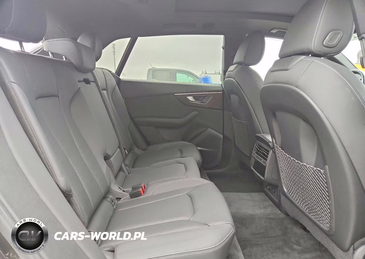 2021 Audi Q8 Prestige S-Line VIN:WA1FVAF17MD019669 - 11