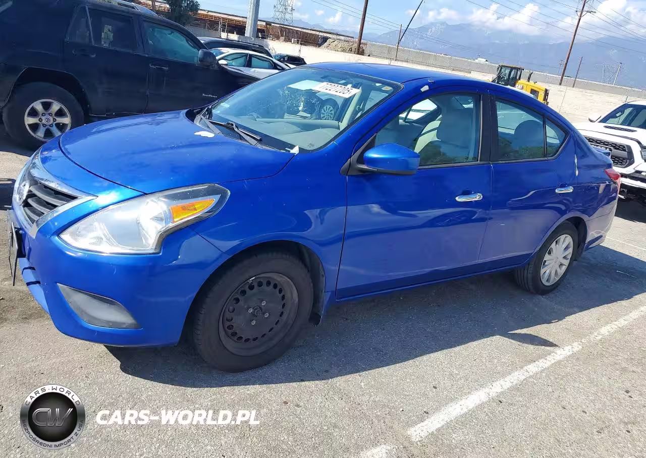 2015 Nissan Versa S