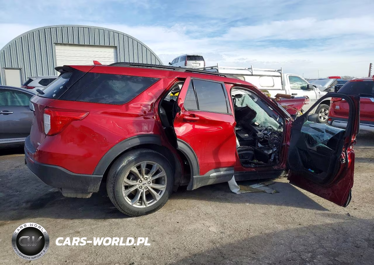 2020 Ford Explorer Xlt VIN:1FMSK8DH6LGD16575 - 3