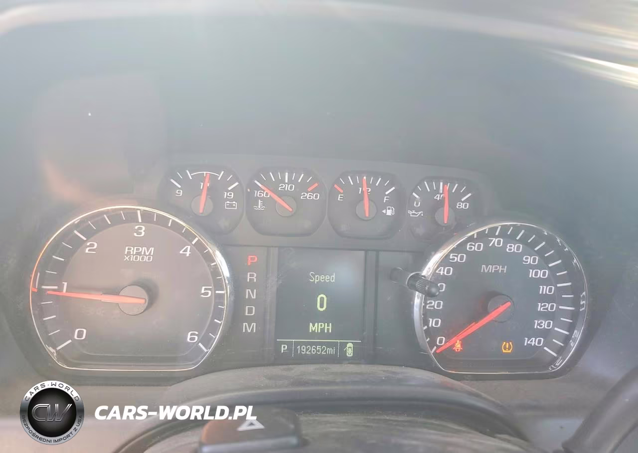 2016 Chevrolet Silverado C1500 VIN:1GCRCNEH8GZ334826 - 9