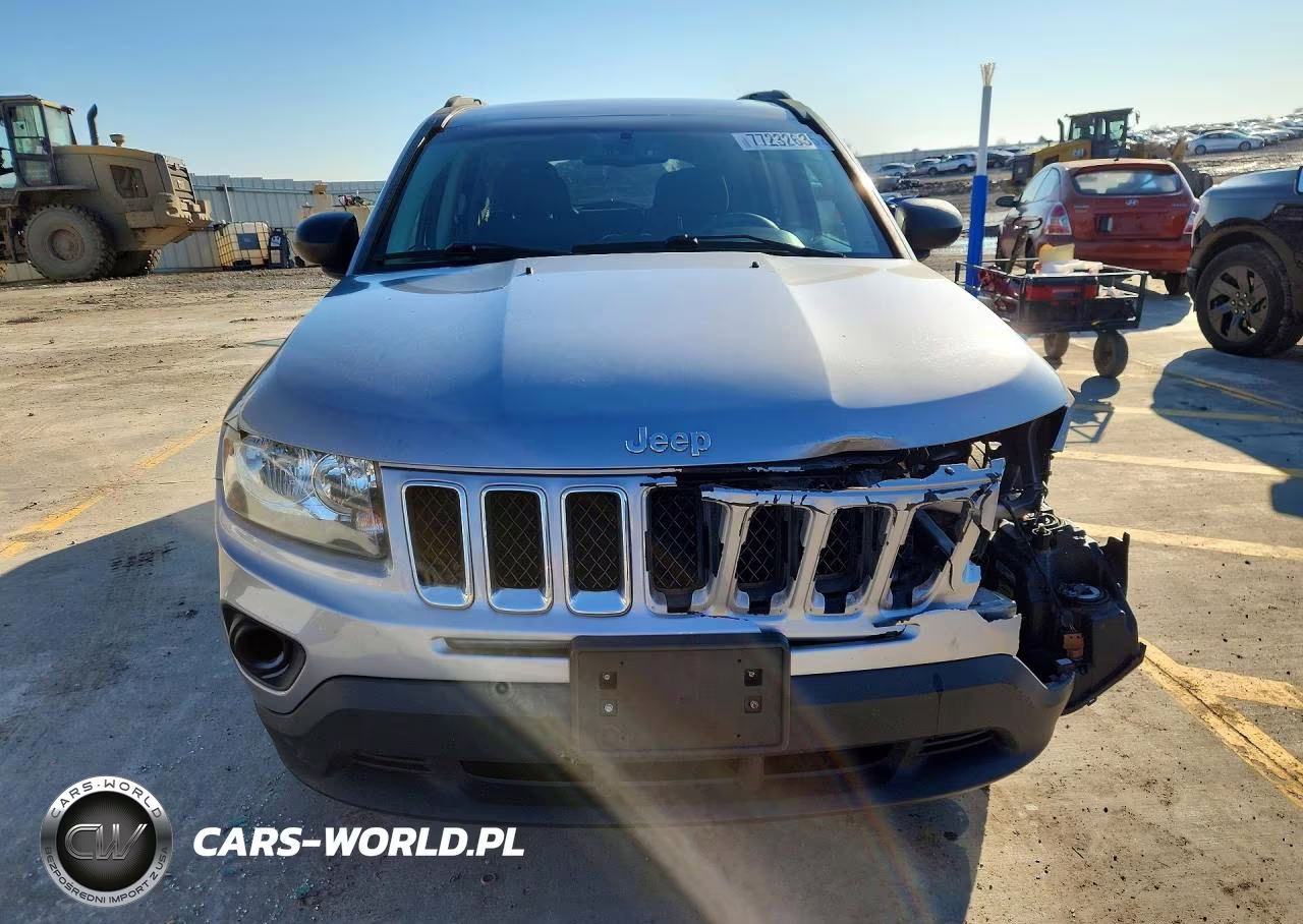 2016 Jeep Compass Sport VIN:1C4NJCBA7GD675289 - 5