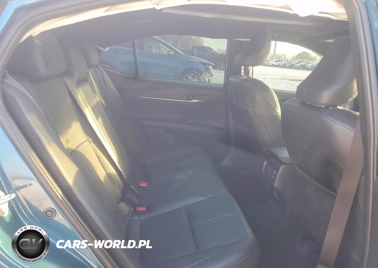 2025 Toyota Camry Xse VIN:4T1DAACK3SU046656 - 10