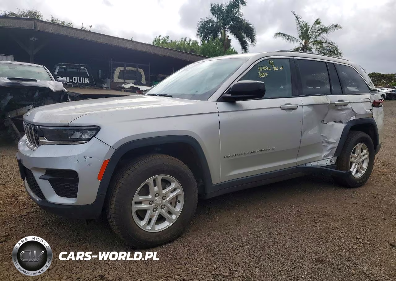 2023 Jeep Grand Cherokee Laredo