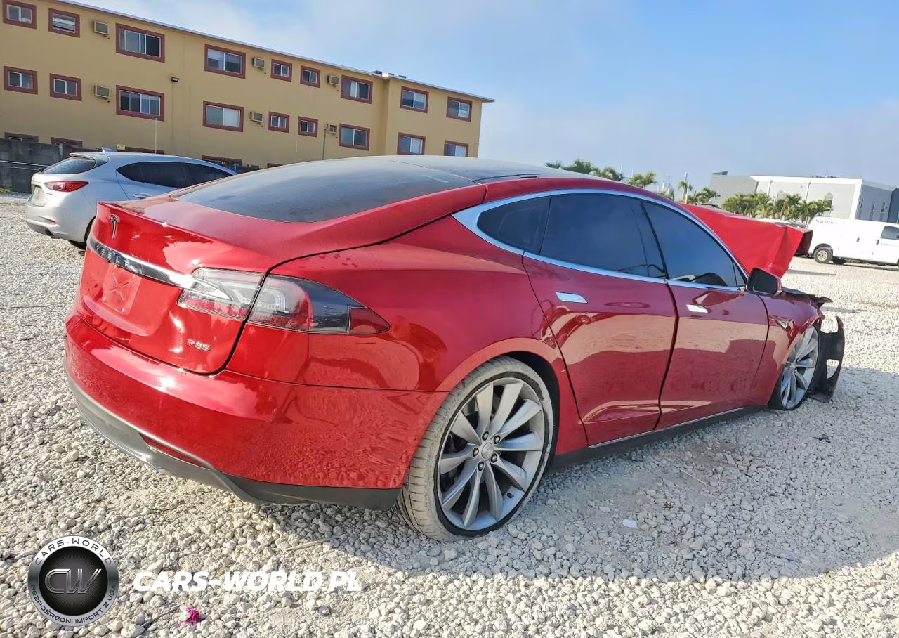 2013 Tesla Model S VIN:5YJSA1DP1DFP13077 - 3