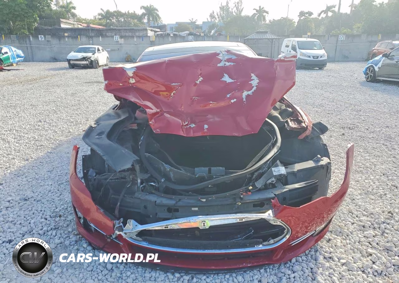 2013 Tesla Model S VIN:5YJSA1DP1DFP13077 - 5