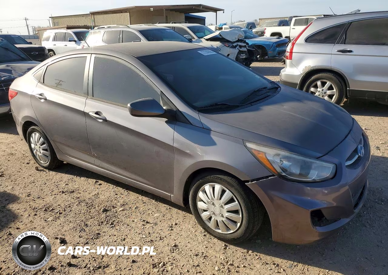 2015 Hyundai Accent Gls VIN:KMHCT4AE6FU931198 - 4