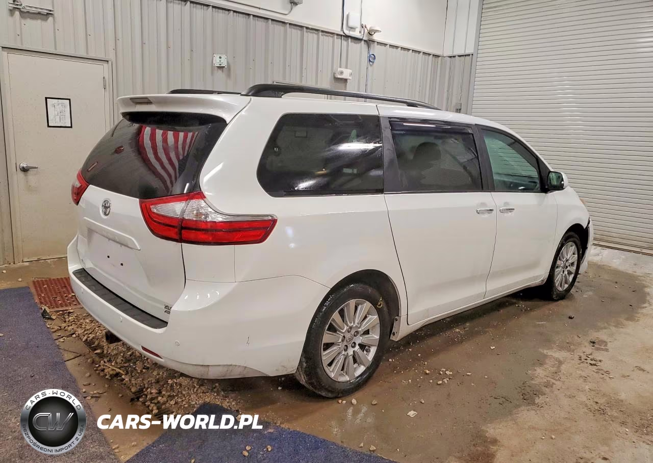 2015 Toyota Sienna Xle 7-Passenger VIN:5TDDK3DC5FS097820 - 3