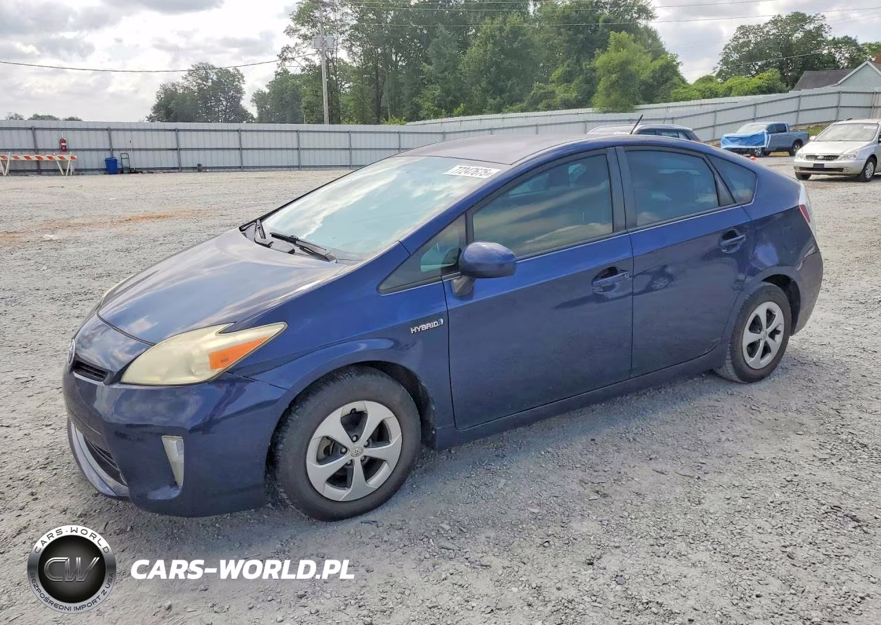 2013 Toyota Prius Two – zdjęcie 1 z 12