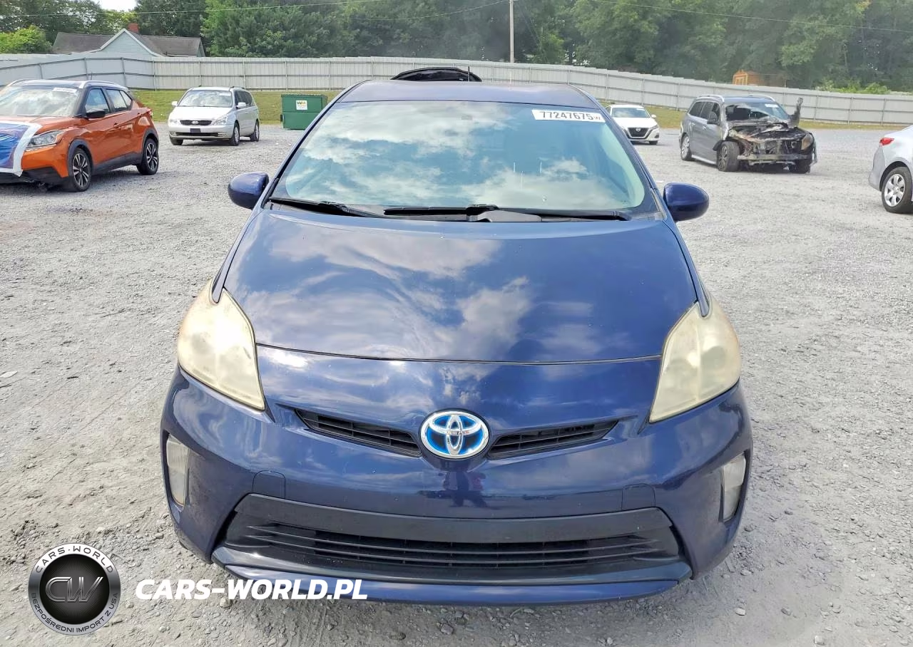 2013 Toyota Prius Two VIN:JTDKN3DU0D1729494 - 5