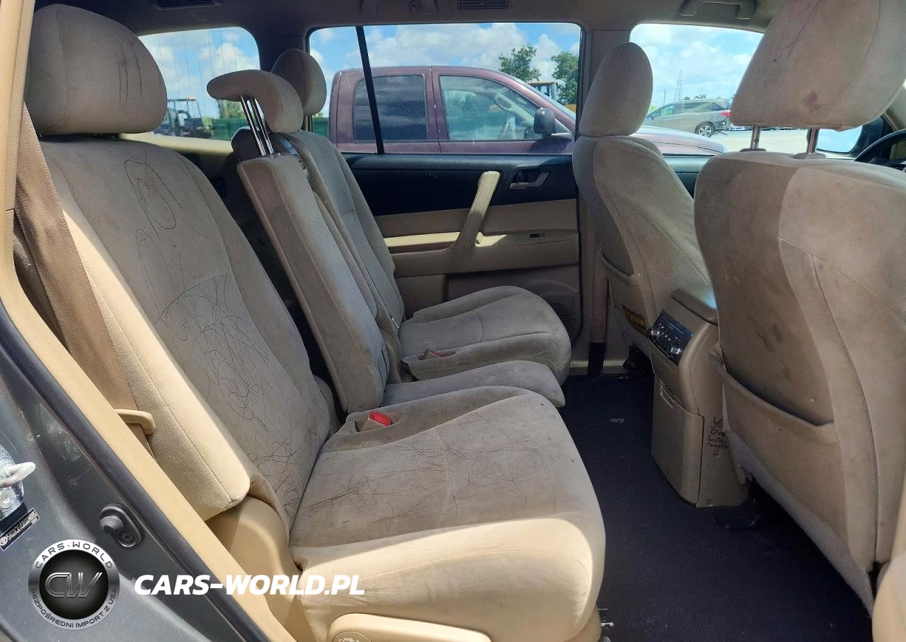 2011 Toyota Highlander Base VIN:5TDZK3EH5BS034095 - 11