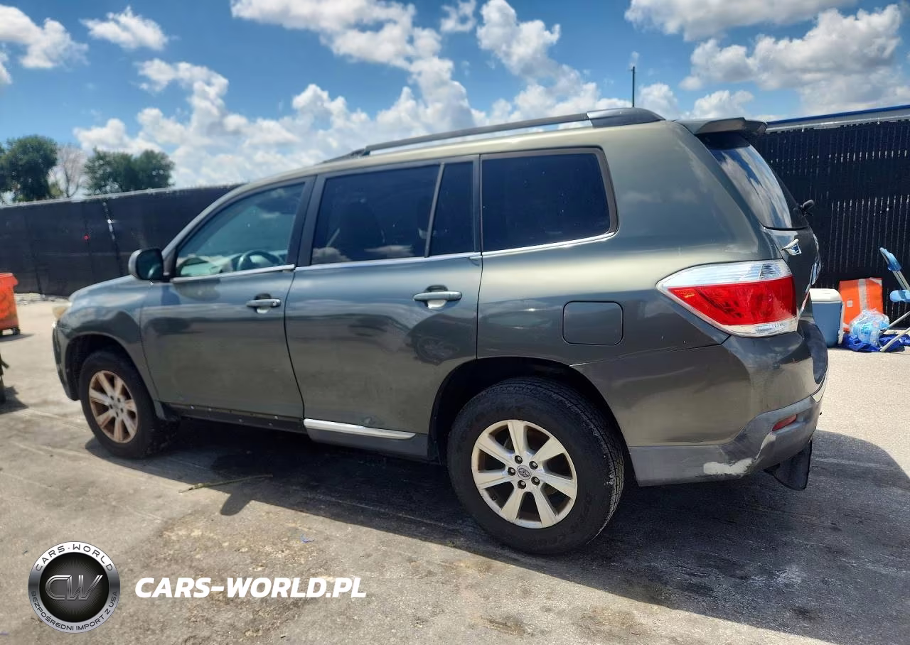 2011 Toyota Highlander Base VIN:5TDZK3EH5BS034095 - 2