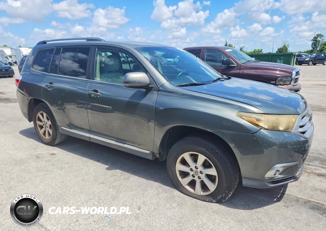2011 Toyota Highlander Base VIN:5TDZK3EH5BS034095 - 4