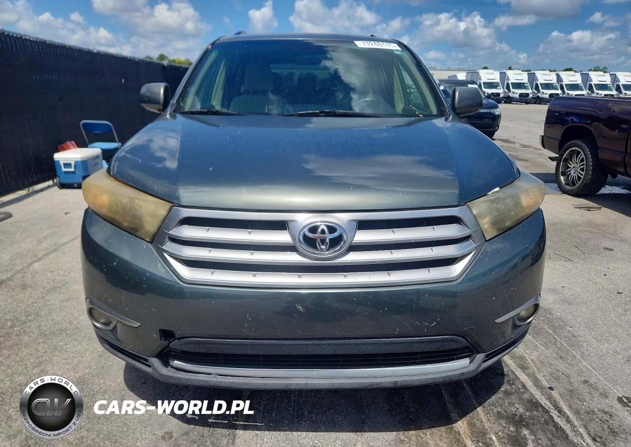 2011 Toyota Highlander Base VIN:5TDZK3EH5BS034095 - 5