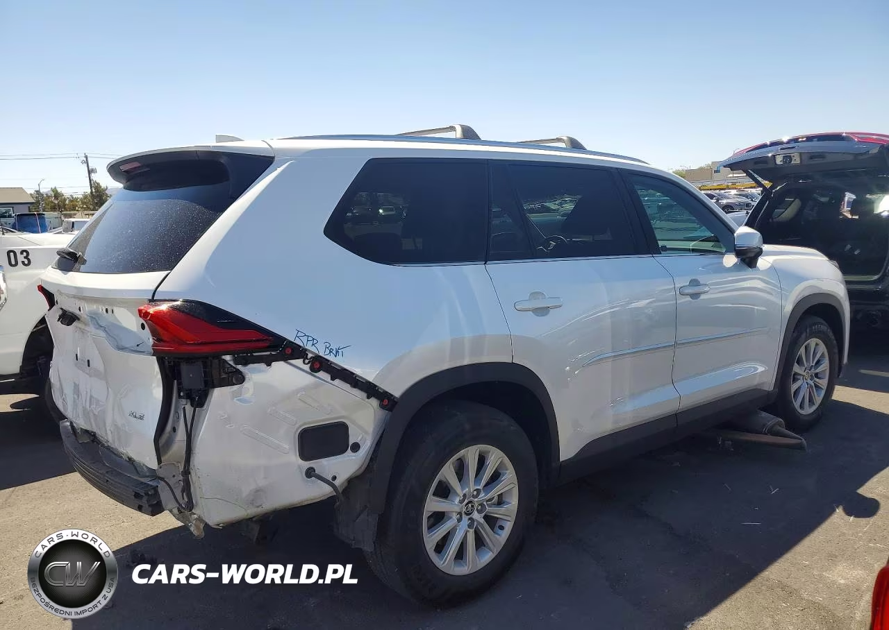 2024 Toyota Grand Highlander Xle VIN:5TDAAAB53RS030586 - 3