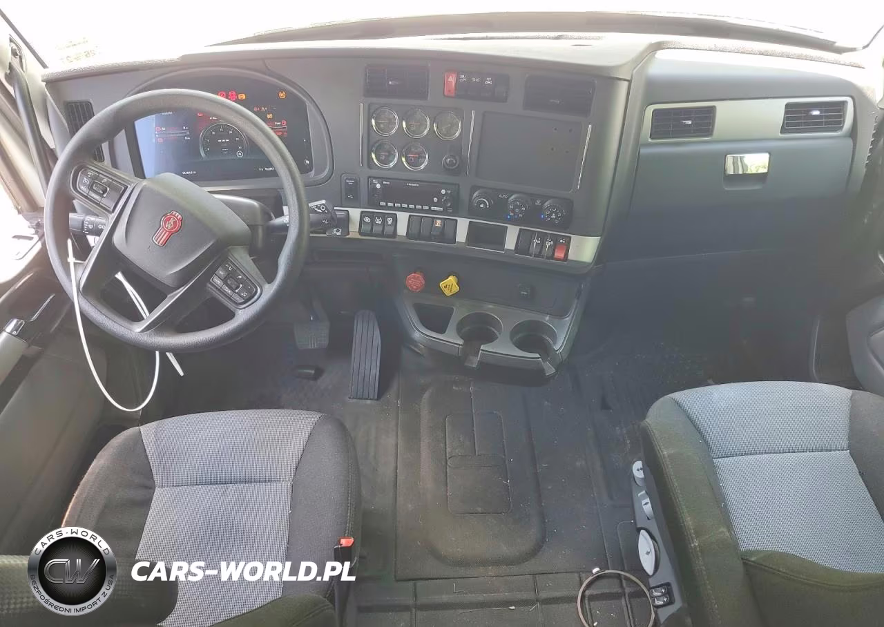 2023 Kenworth T680 Semi Truck VIN:1XKYD49X0PJ255156 - 8