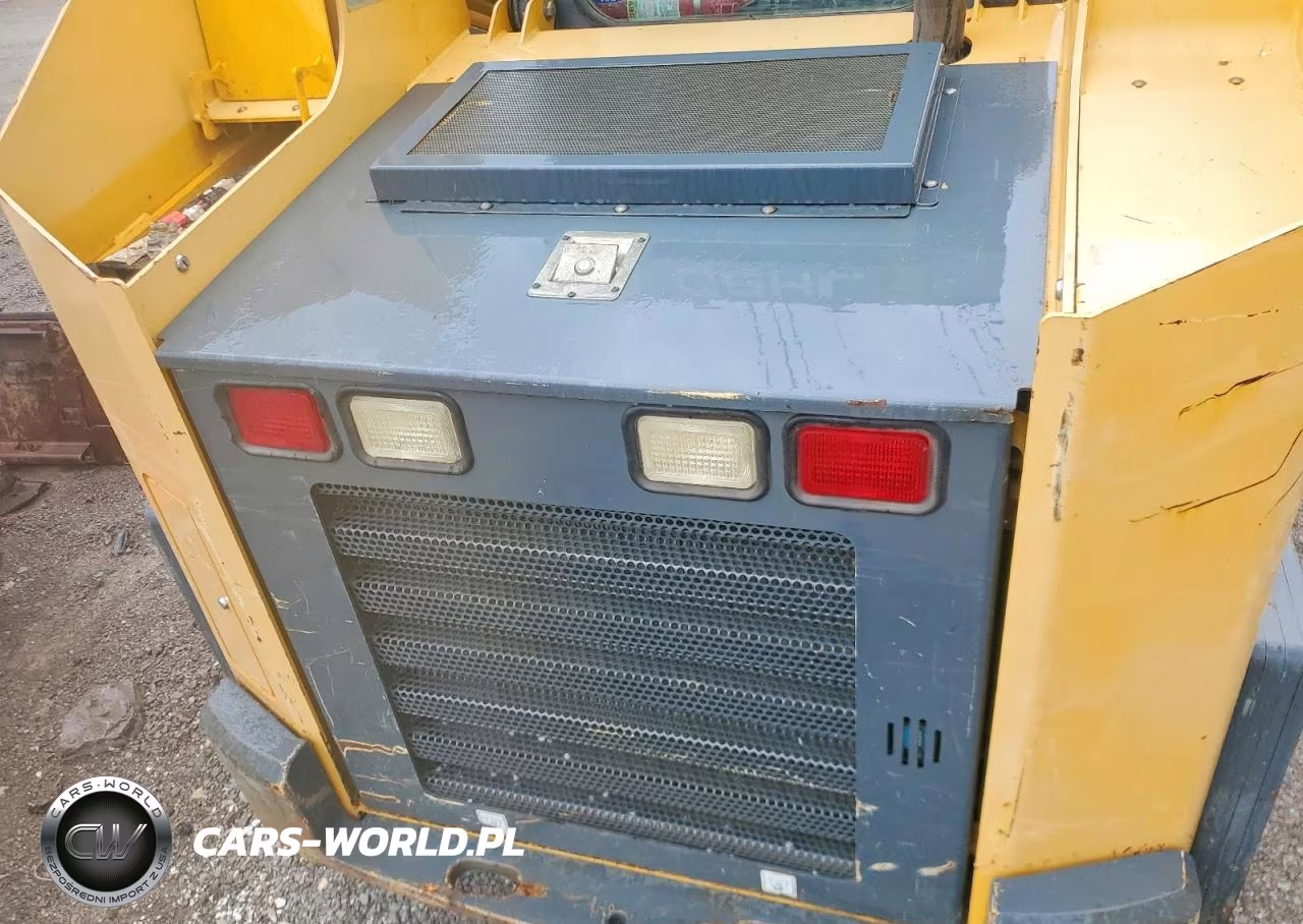 2015 Gehl Rt250 - Skid Steer Loader VIN:GHLRT250G00070426 - 9