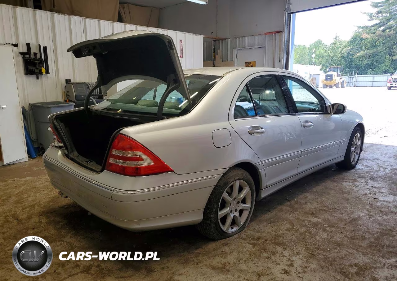 2007 Mercedes-Benz C 280 4Matic VIN:WDBRF92H67F850640 - 3