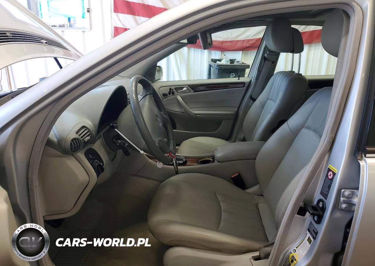 2007 Mercedes-Benz C 280 4Matic VIN:WDBRF92H67F850640 - 7