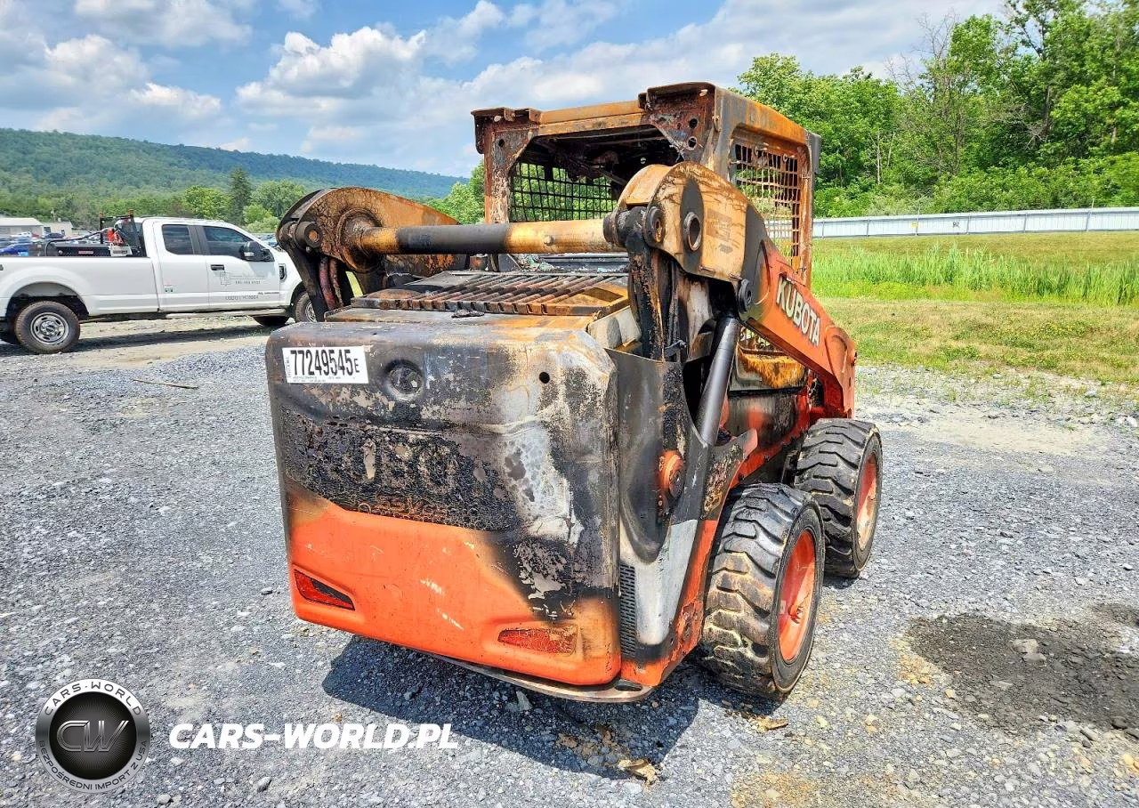 2016 Kubota Skid Steer Loader VIN:JKUS0651H01S10446 - 4