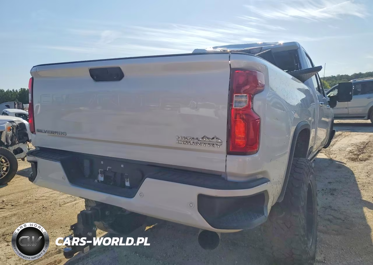 2023 Chevrolet Silverado K2500 High Country VIN:1GC4YREY7PF138235 - 3