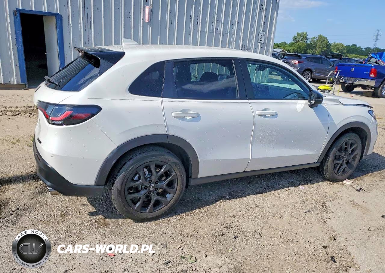 2025 Honda Hr-V Sport VIN:3CZRZ2H58SM790733 - 3