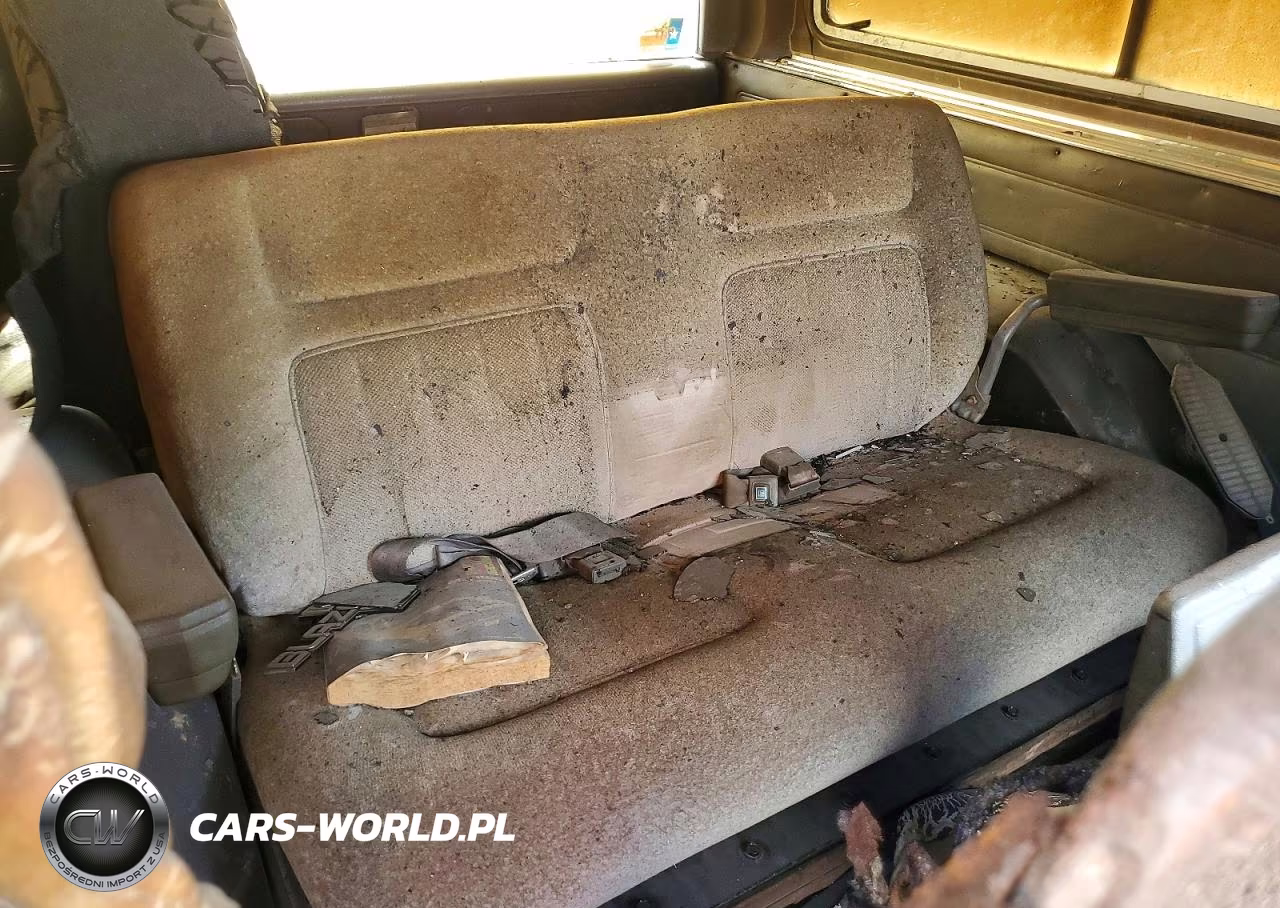 1987 Chevrolet Blazer V10 VIN:1GNEV18KXHF171096 - 11