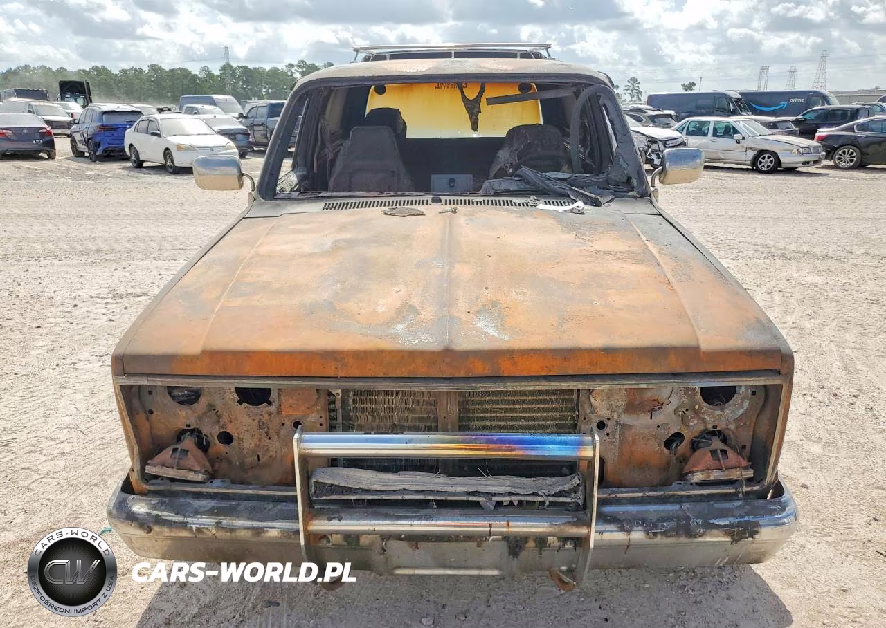 1987 Chevrolet Blazer V10 VIN:1GNEV18KXHF171096 - 5