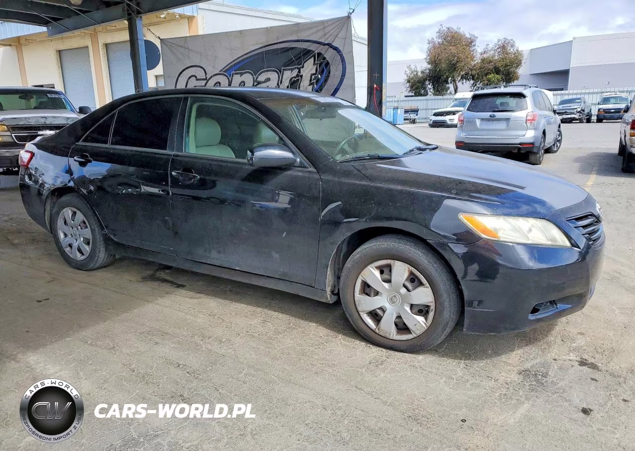 2007 Toyota Camry Le VIN:4T1BE46K87U613010 - 4