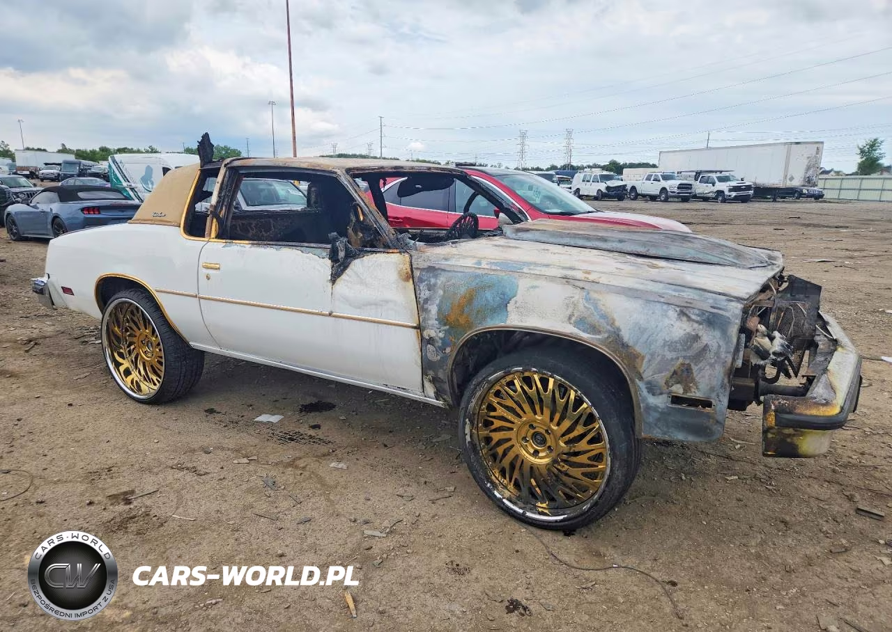 1979 Olds Cutlass Calais VIN:3R47H9D453603 - 4
