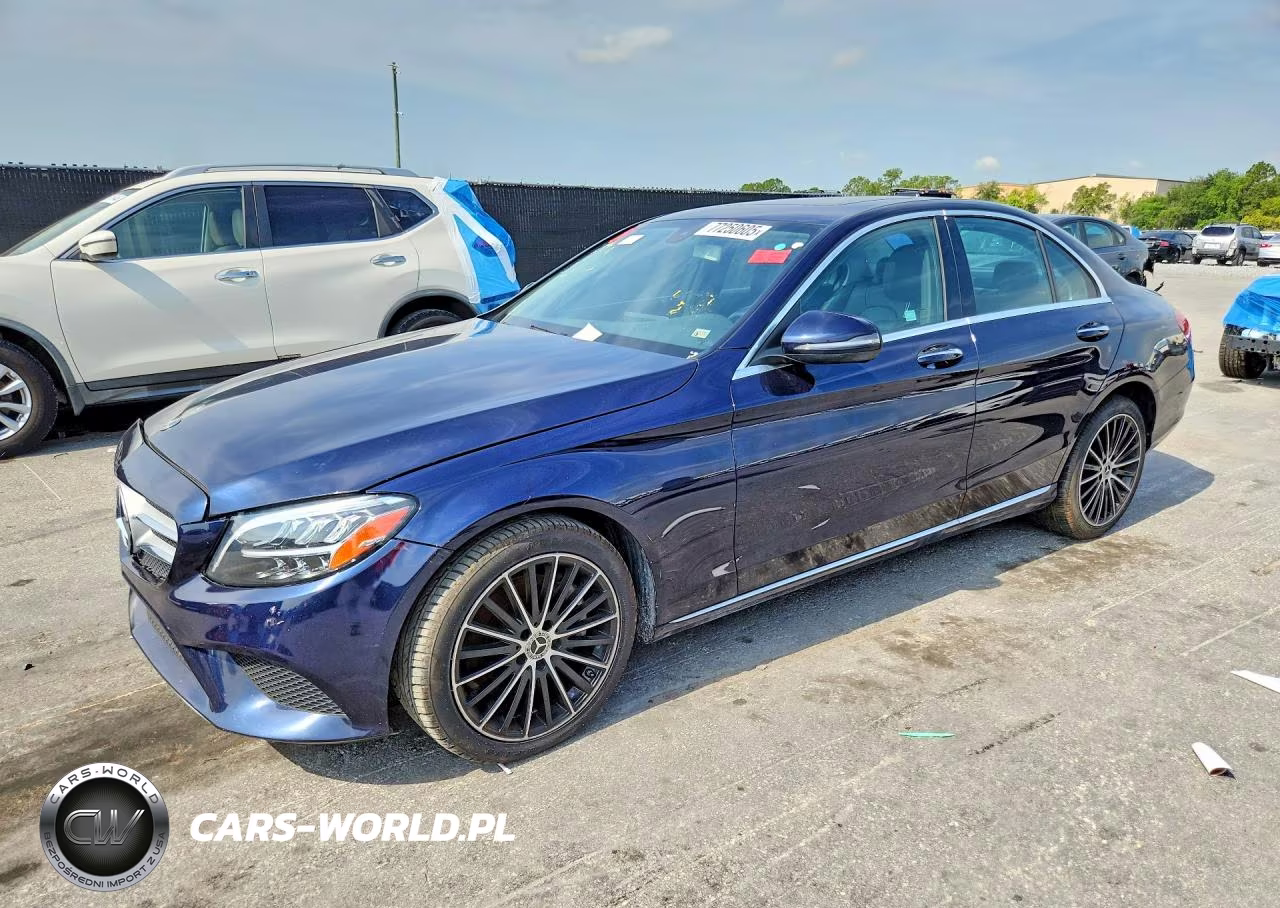 2019 Mercedes-Benz C 300 – zdjęcie 1 z 12