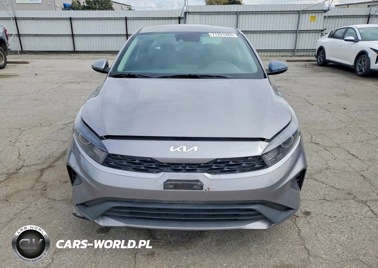 2023 Kia Forte Lx VIN:3KPF24AD5PE526560 - 5