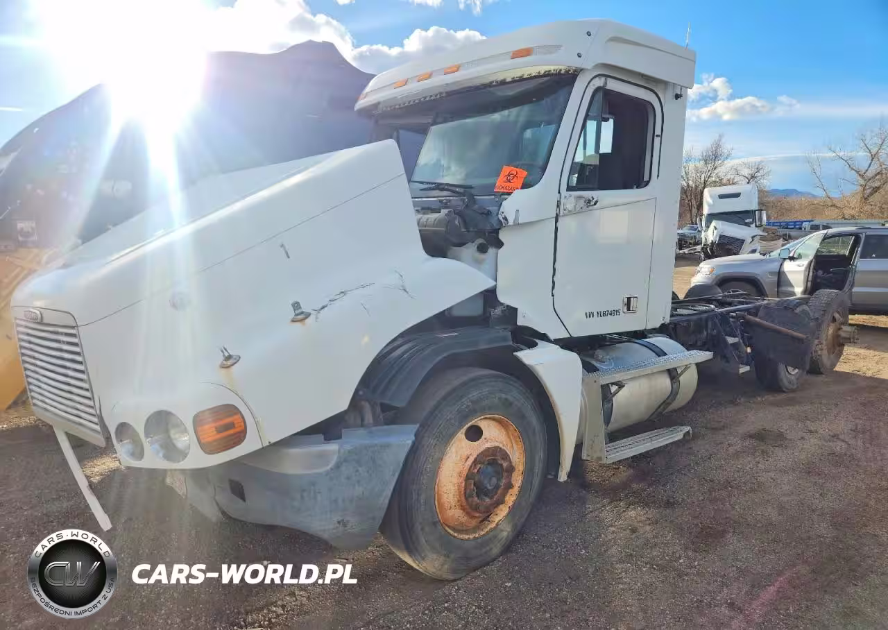 2000 Freightliner Conventional Truck Cab And Chassis VIN:1FUYSSEB5YLB74915 - 2