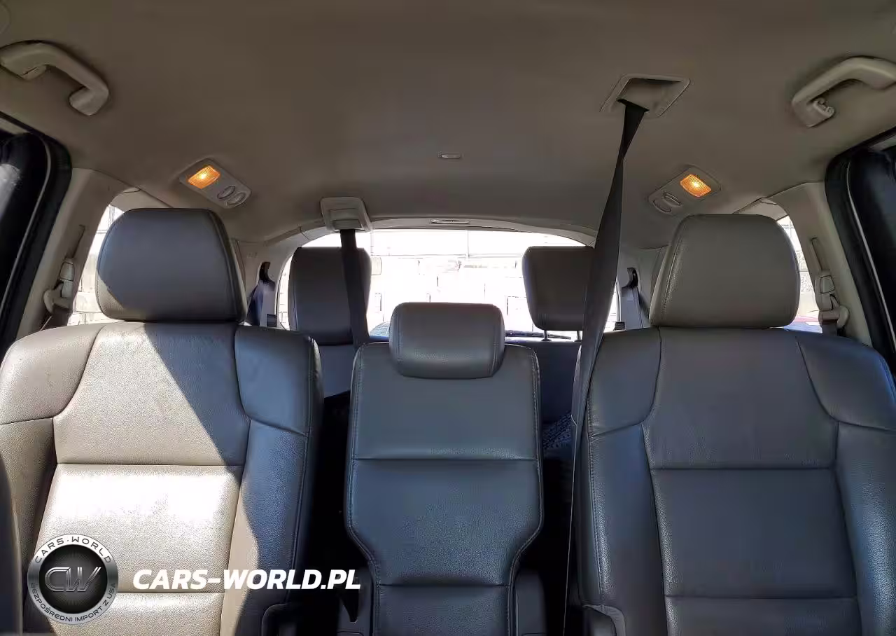 2016 Honda Odyssey Touring VIN:5FNRL5H97GB020613 - 10