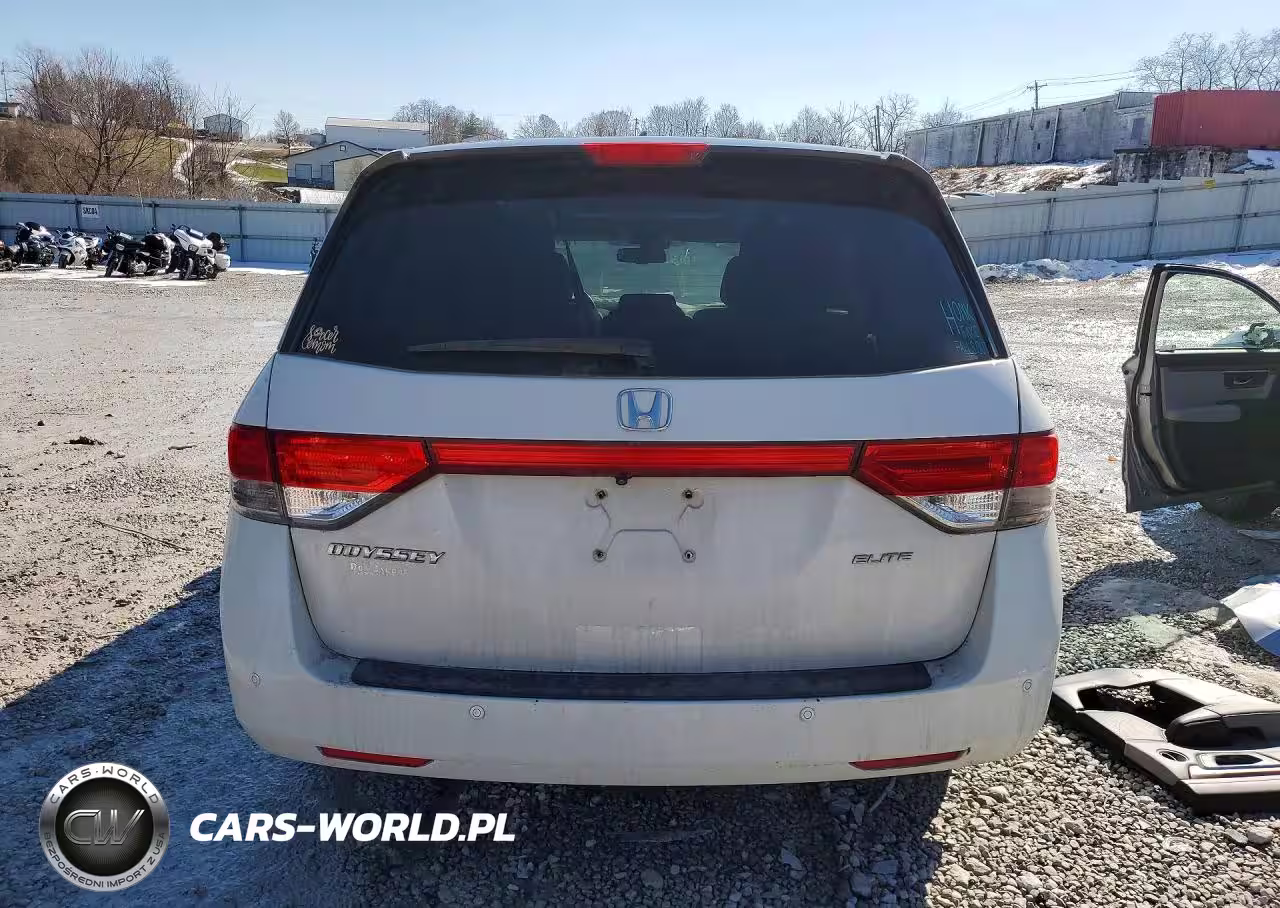 2016 Honda Odyssey Touring VIN:5FNRL5H97GB020613 - 6