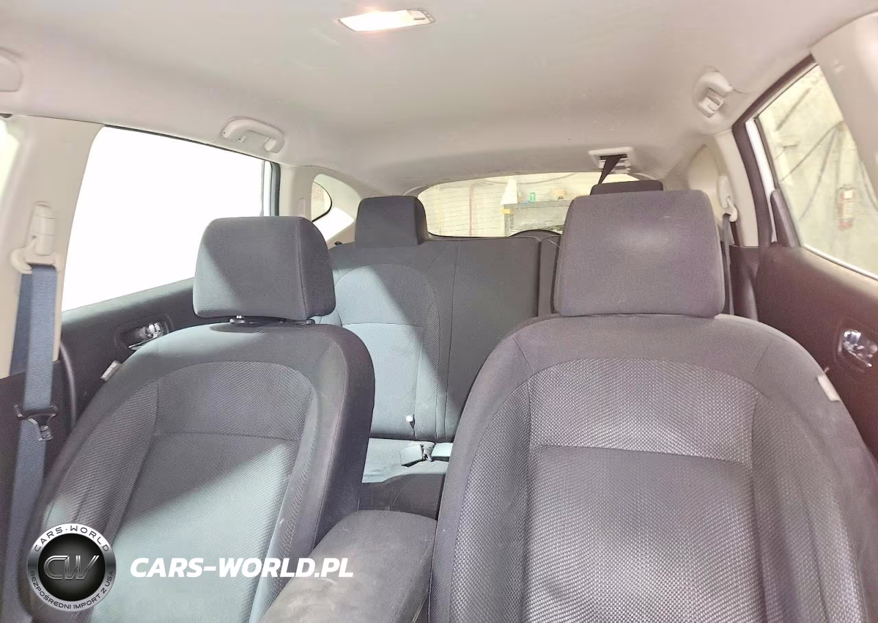 2015 Nissan Rogue Select S VIN:JN8AS5MV9FW767017 - 10