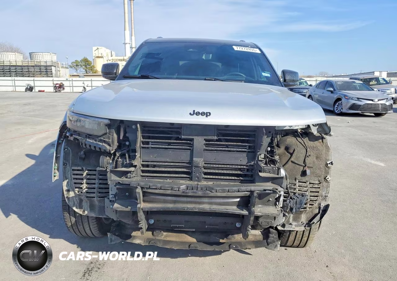 2023 Jeep Grand Cherokee L Summit VIN:1C4RJKEG9P8771462 - 5
