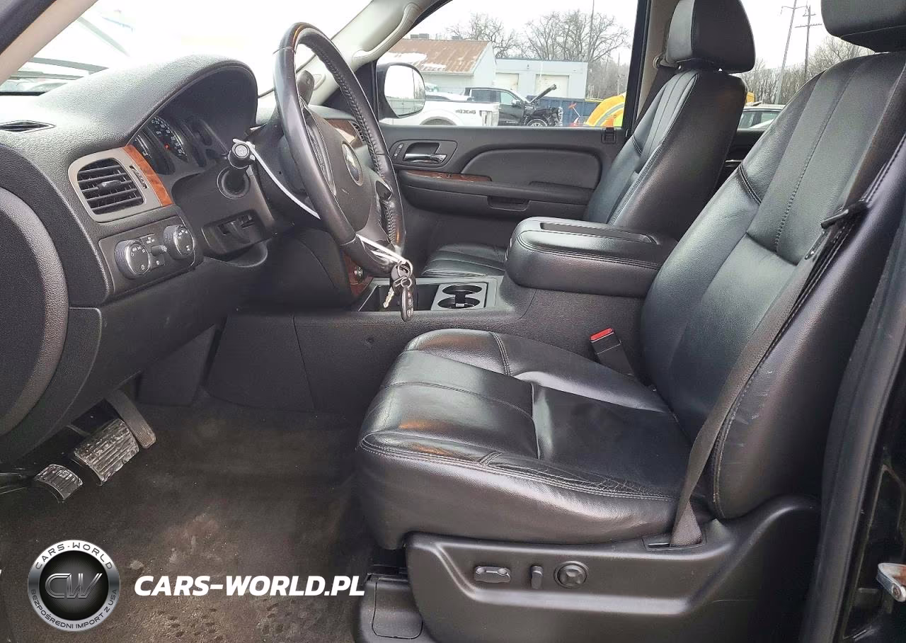 2008 Chevrolet Tahoe K1500 VIN:1GNFK13098R270235 - 7